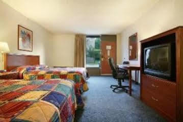 Hotel 6 Springfield, Il - Airport